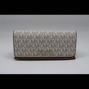 Michael Kors trifold wallet
